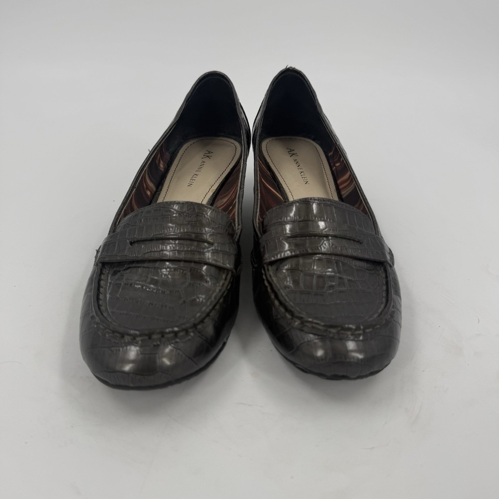 AK Anne Klein Women's 8.5 Gray Croc Embossed Penny Loafer Wedge Dress Shoes